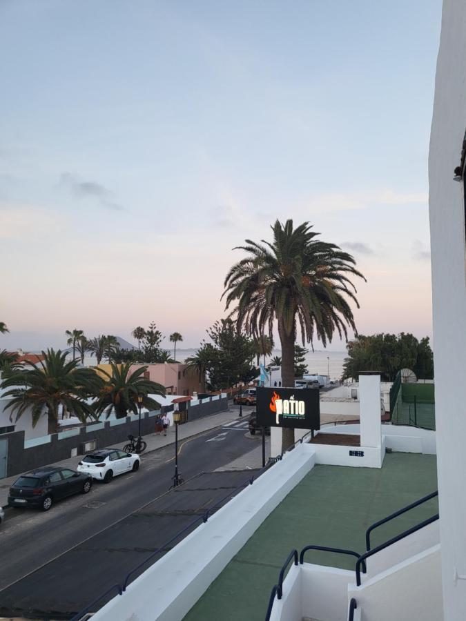 Waikiki 47 Corralejo Exterior foto